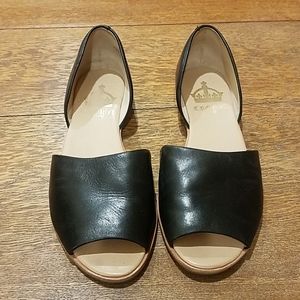 Crown Vintage black sandals